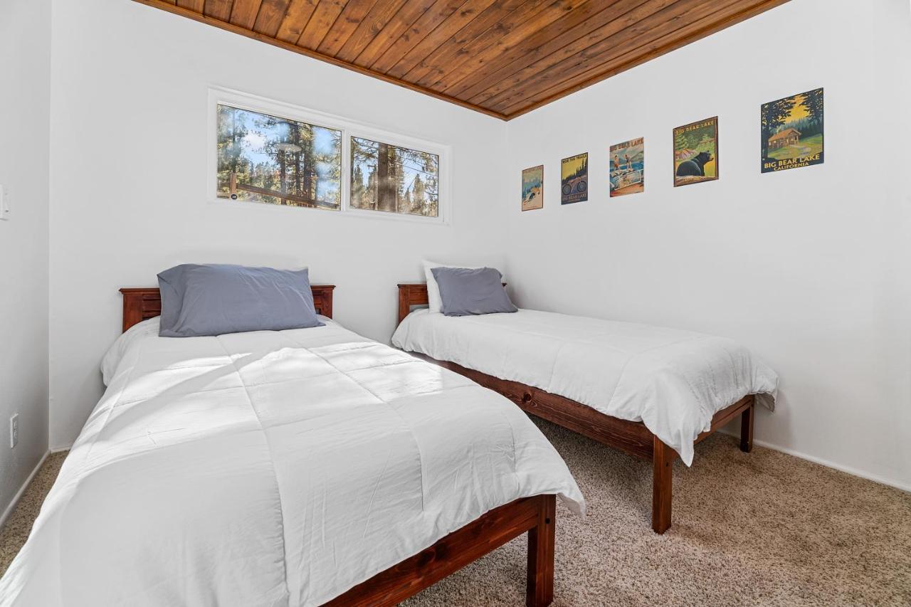 Yellow Pine Lodge - Charming Cottage Style Cabin With Peak-A-Boo Lake And Mountain Views Биг Бэар Лейк Экстерьер фото